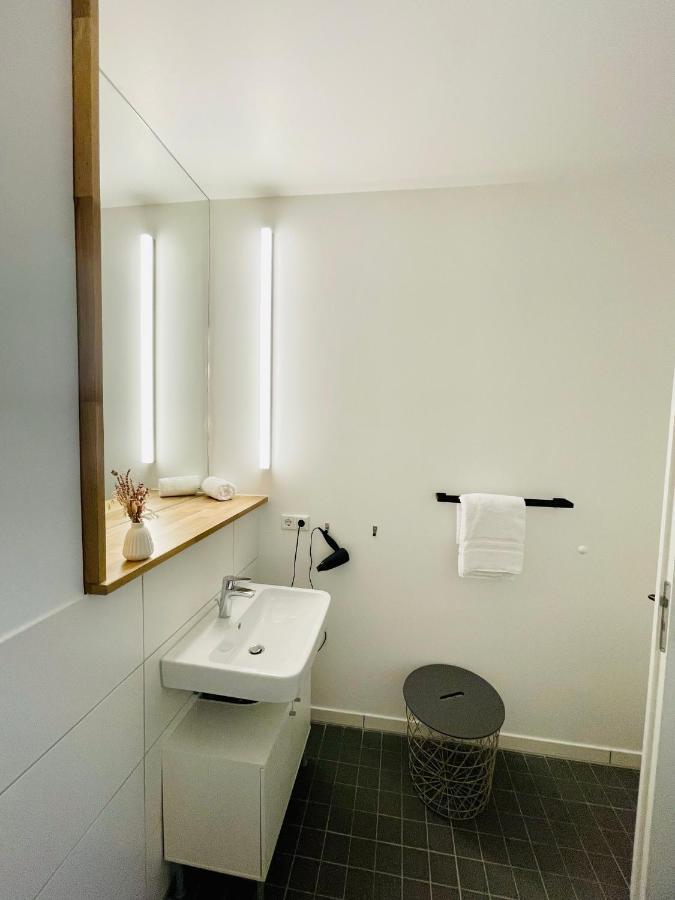 Campus Carree - Modernes Und Zentrales Apartment In Kassel Ngoại thất bức ảnh